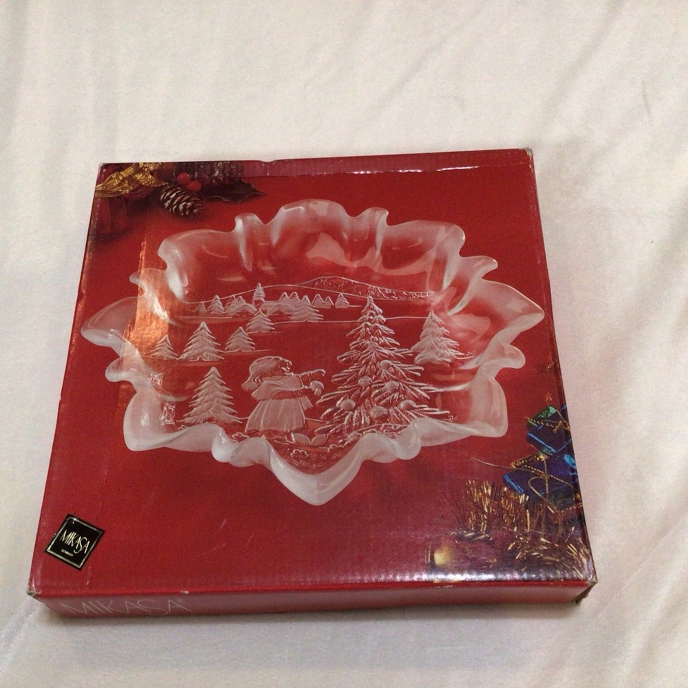 Mikasa Crystal Serving Dish - Christmas Story